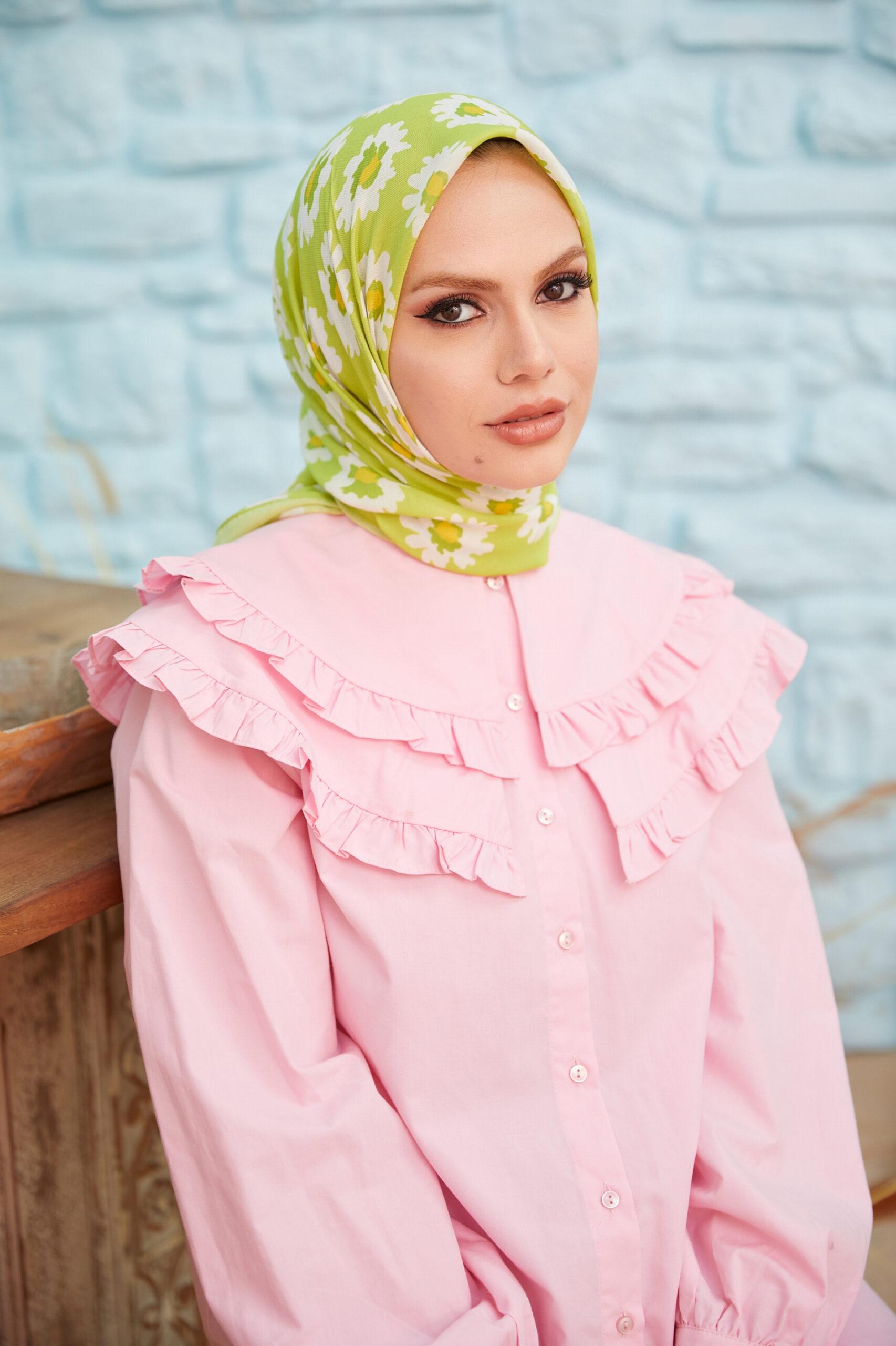 fıstık-yesili-papatya-desenli-on desenli dijital eşarp