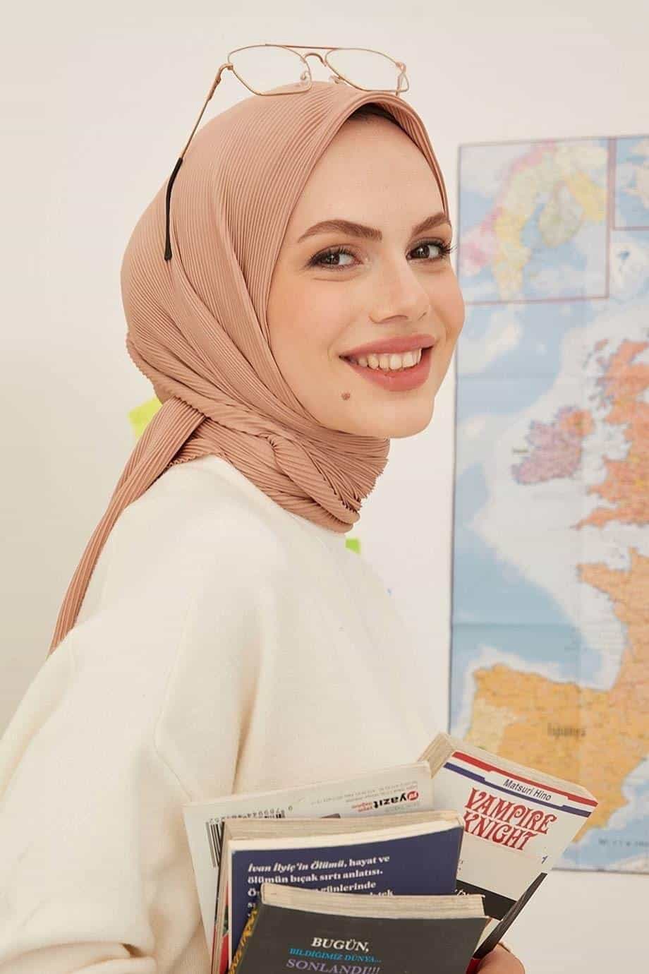 pudra-sag-uzak-sade-tokyo-piliseli-esarp piliseli eşarp