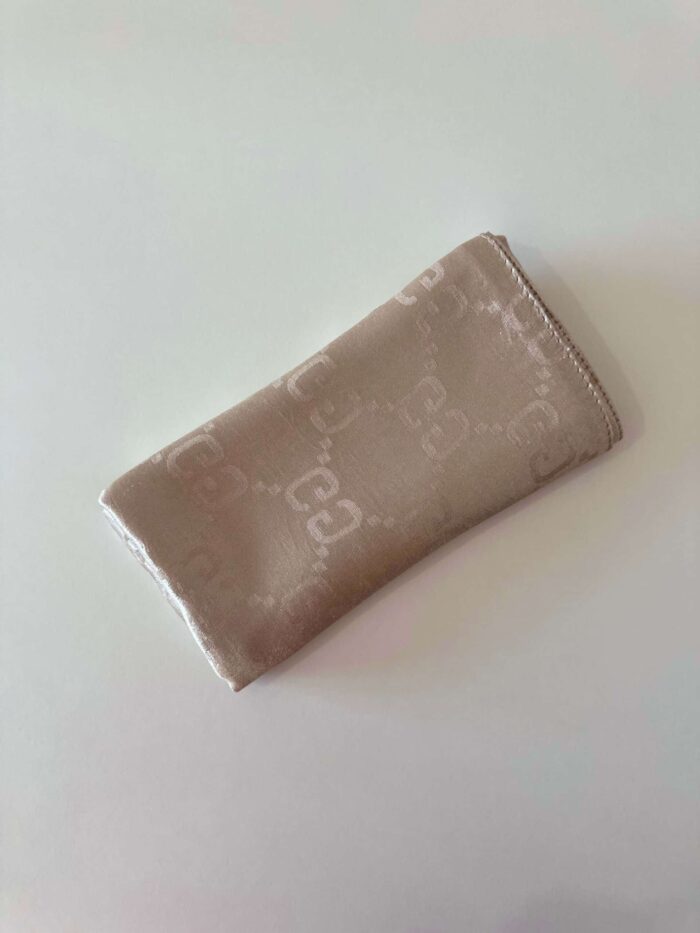 parlak jakar şal