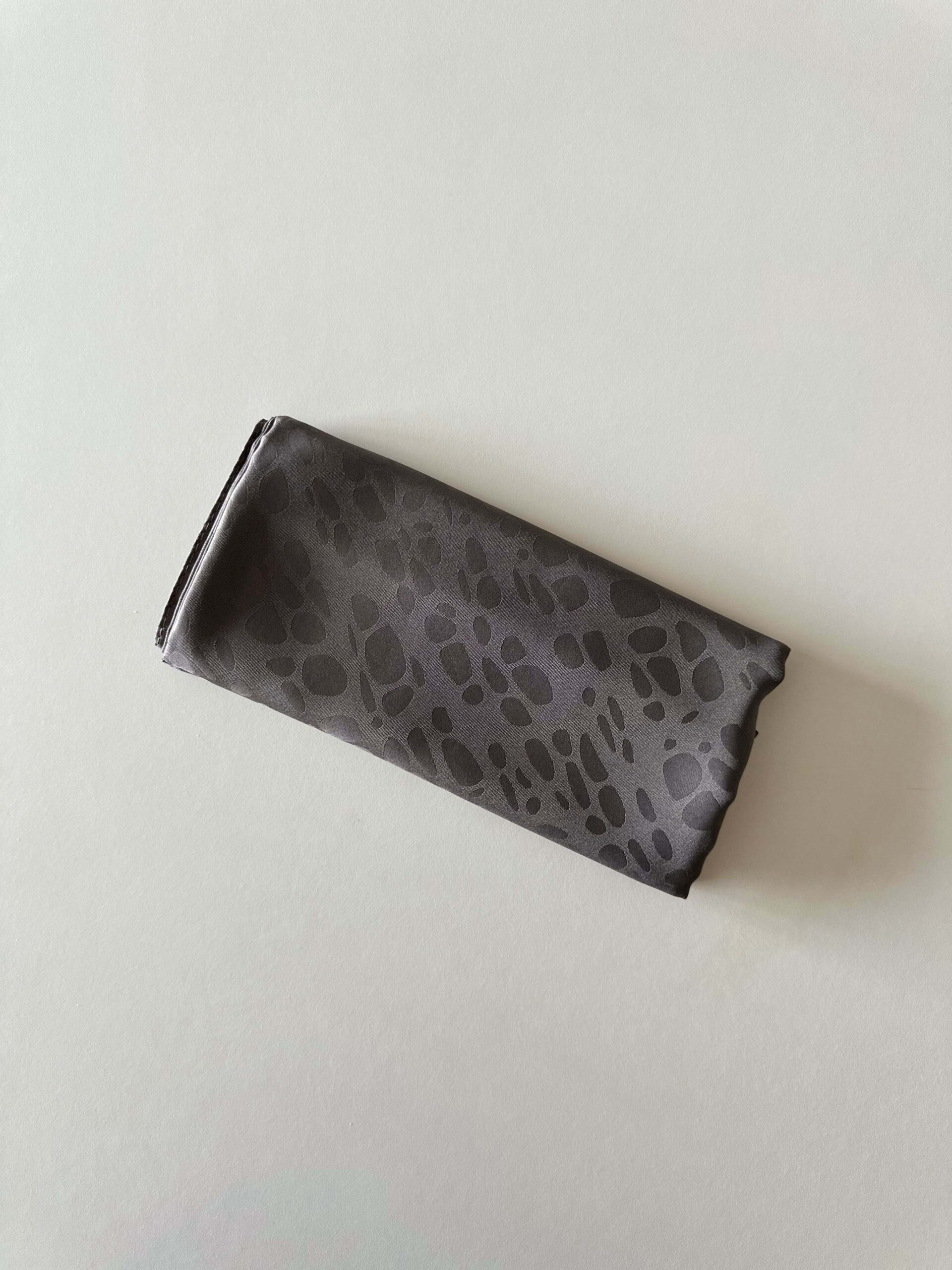 gri-damla-desen-ipeksi-jakar-sal jakar şal