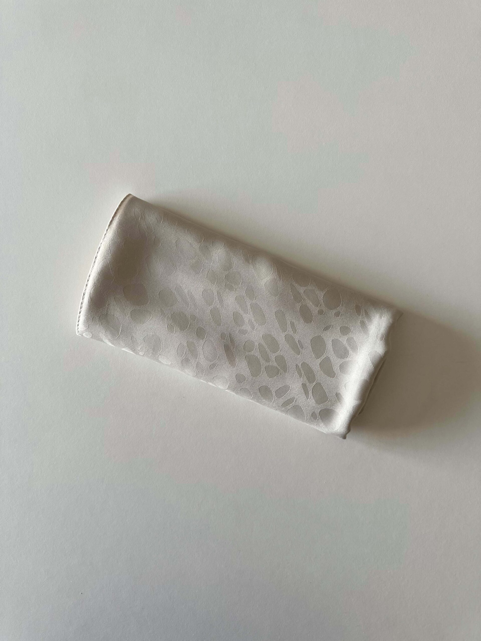 krem-damla-desen-ipeksi-jakar-sal jakar şal