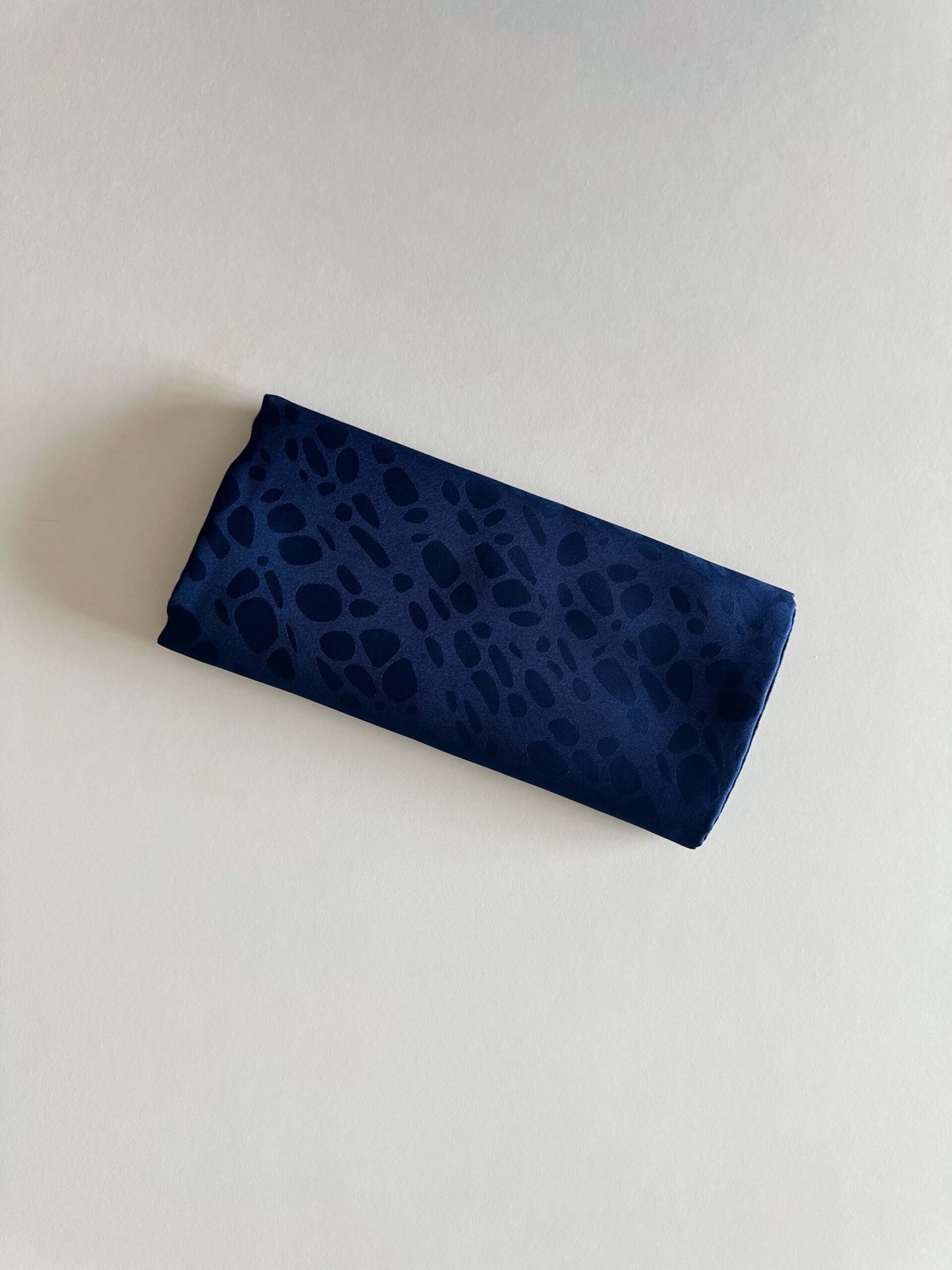 lacivert-damla-desen-ipeksi-jakar-sal jakar şal