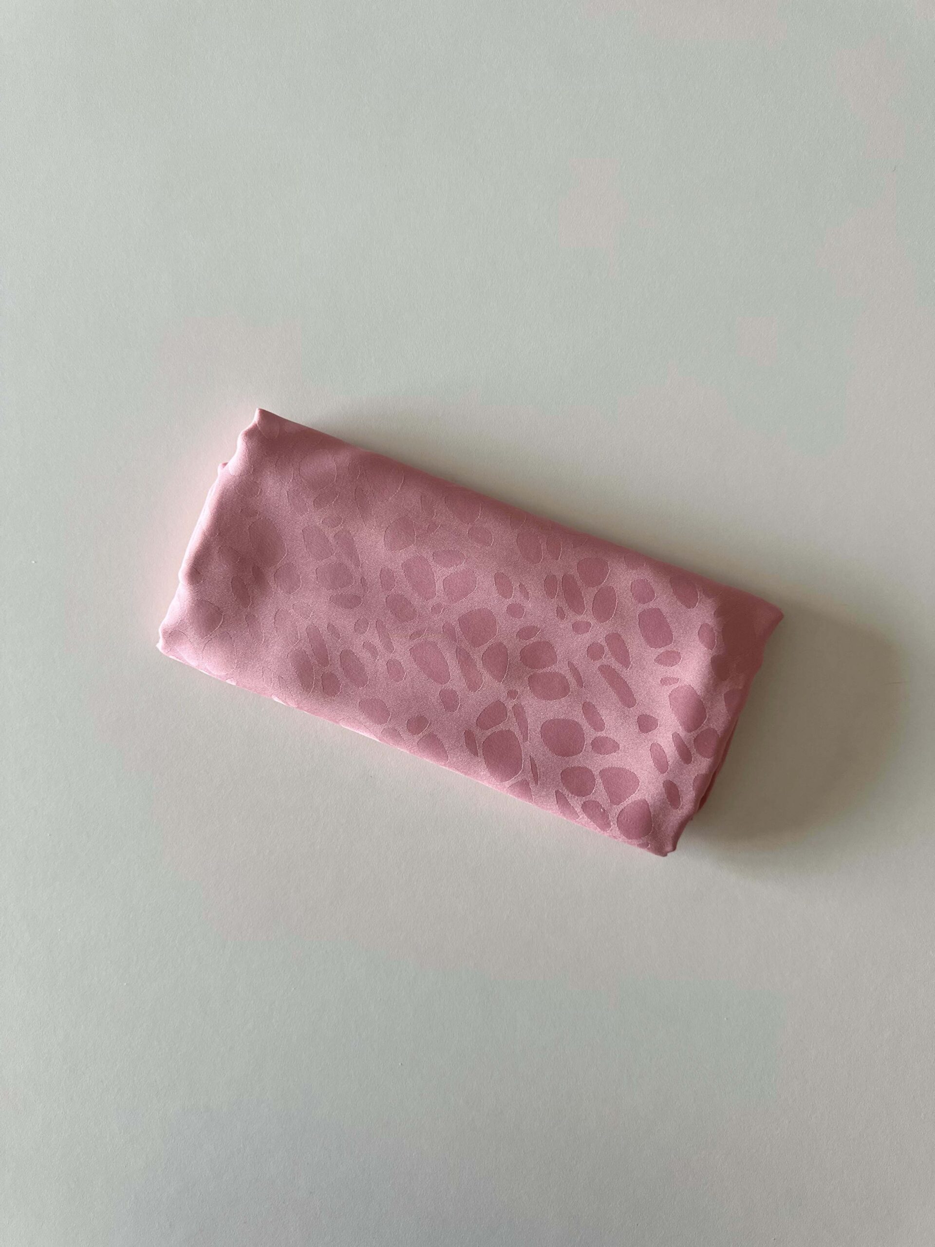 seker-pembe-damla-desen-ipeksi-jakar-sal jakar şal